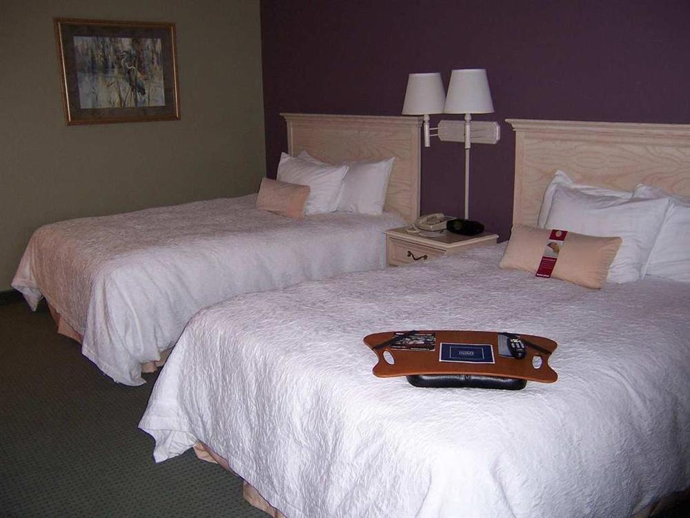 Hampton Inn St. Simons Island Oda fotoğraf